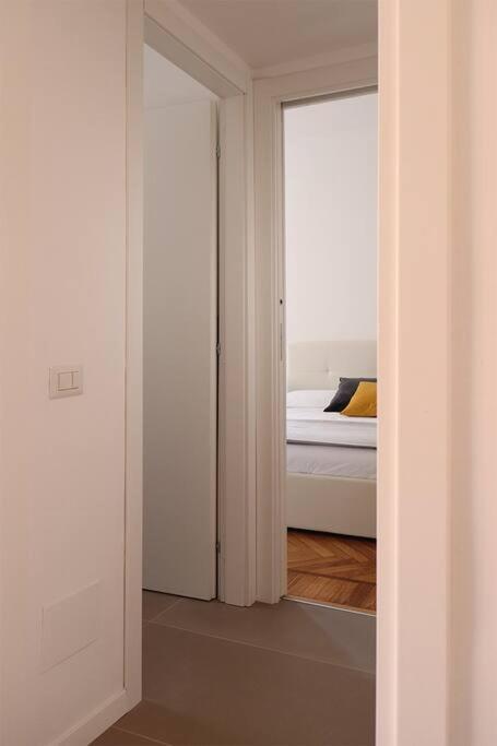 Bilocale Metro 4 Blu Frattini - Airport Linate Appartement Milaan Buitenkant foto